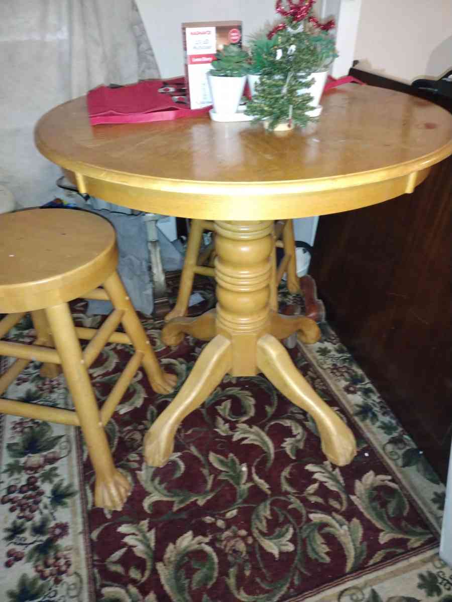 a light wooden high top table with two wooden stools - Mount Carmel, Tennessee - FleaMarketBay