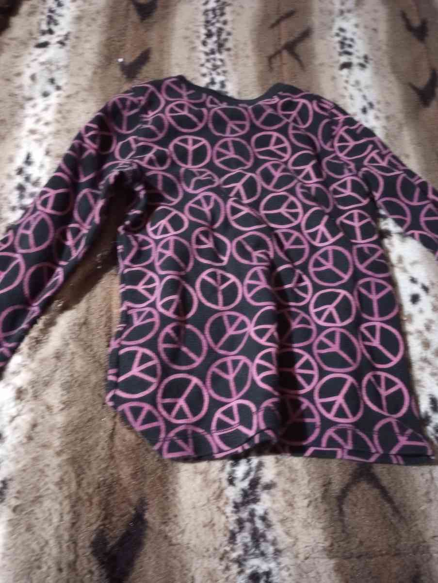 girls are boys long sleeve shirt - Dallas, Texas - FleaMarketBay