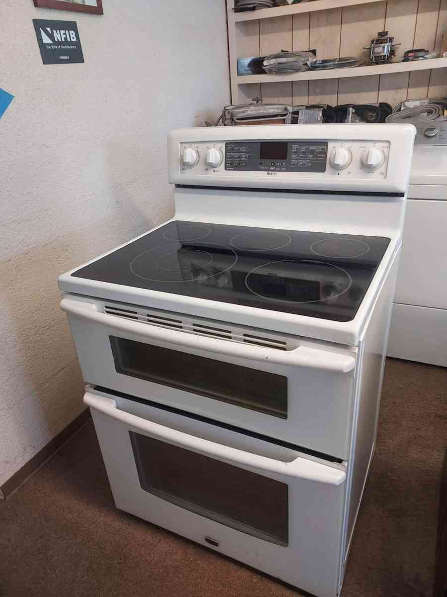 maytag double oven glasstop electric stove - Decatur, Alabama