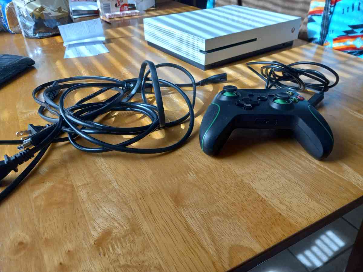 Xbox One S console - Fairview, Oklahoma - FleaMarketBay