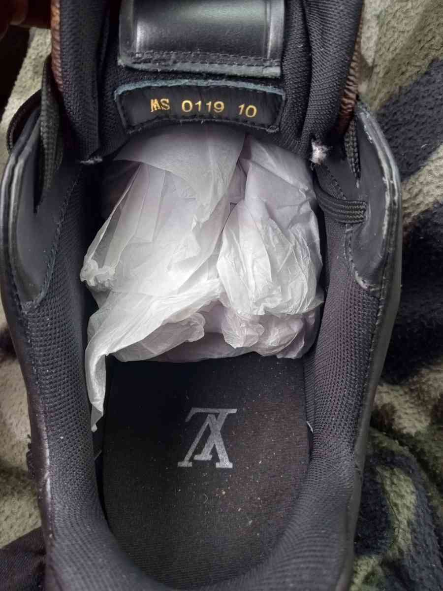 Like New Louis Vuitton Monogram Training Shoes - Houston, Texas - FleaMarketBay
