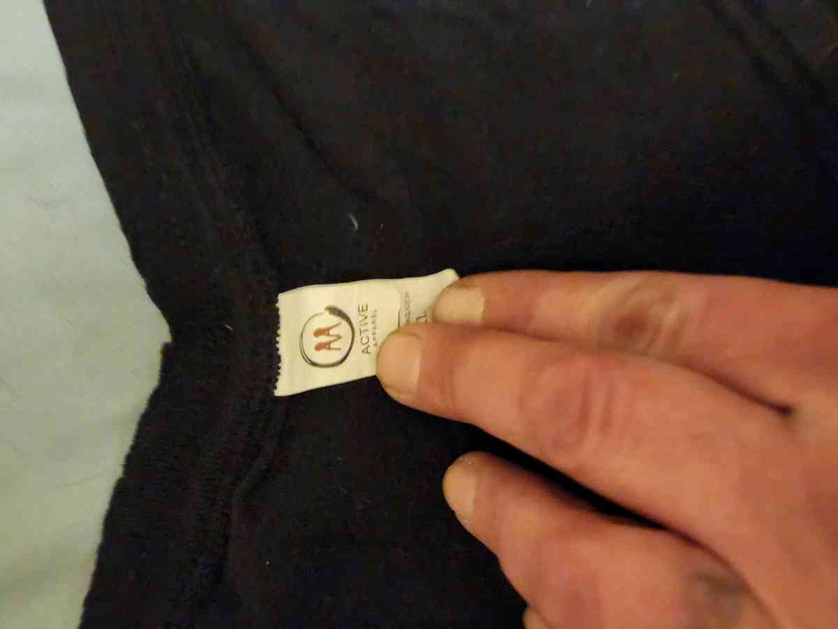 womans shirt - Gary, Indiana - FleaMarketBay