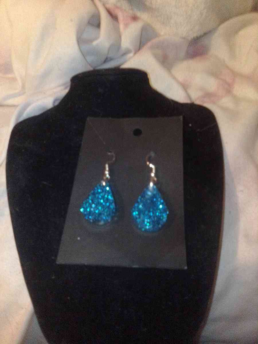 sparkly blue handmade earrings - Marengo, Indiana - FleaMarketBay
