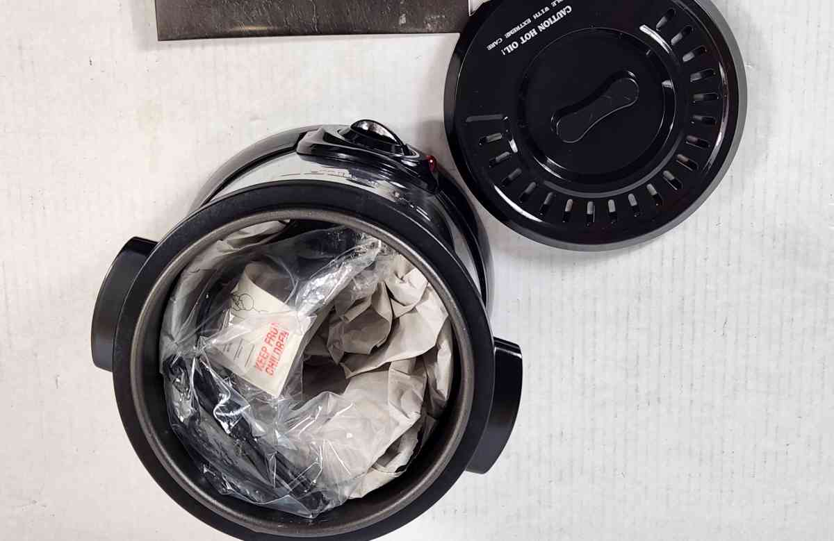 Chefman Fry Guy Deep Fryer with Removable Basket EasytoClean - Afton, Tennessee - FleaMarketBay