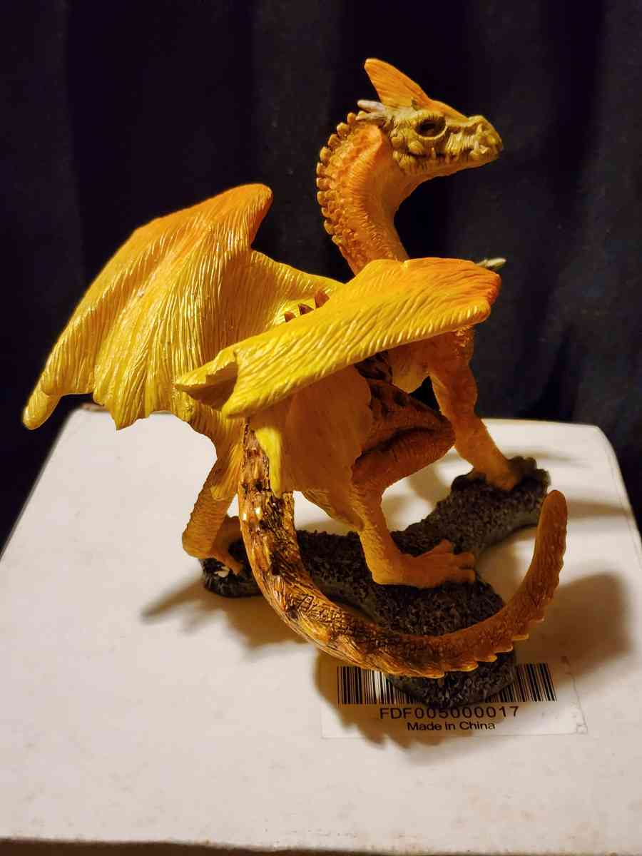 Danbury Mint Fabulous Dragons  Grindalyx Collectible - Thompson, Connecticut - FleaMarketBay
