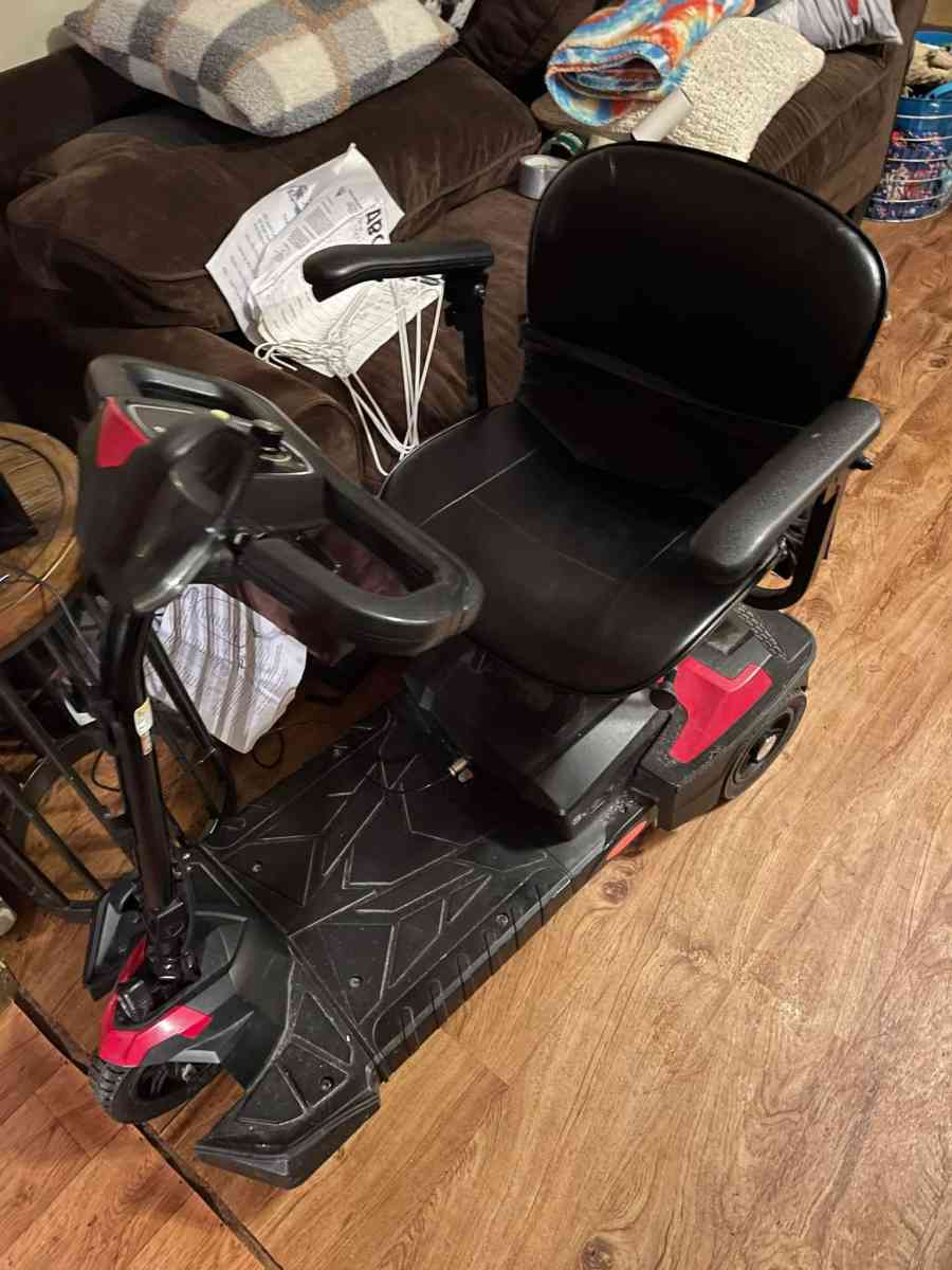 Electric Scooter - Pine Bluff, Arkansas - FleaMarketBay