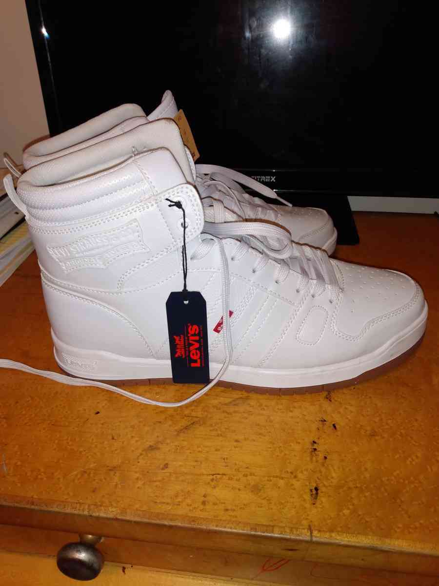 Levis 521 Basketball Pebbled Ultra Hyde - North Hollywood, California - FleaMarketBay