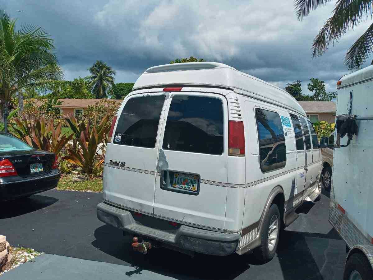 wheelchair van with ramp
