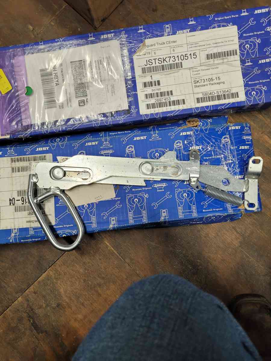 Fifth wheel handle - Houston, Texas - FleaMarketBay