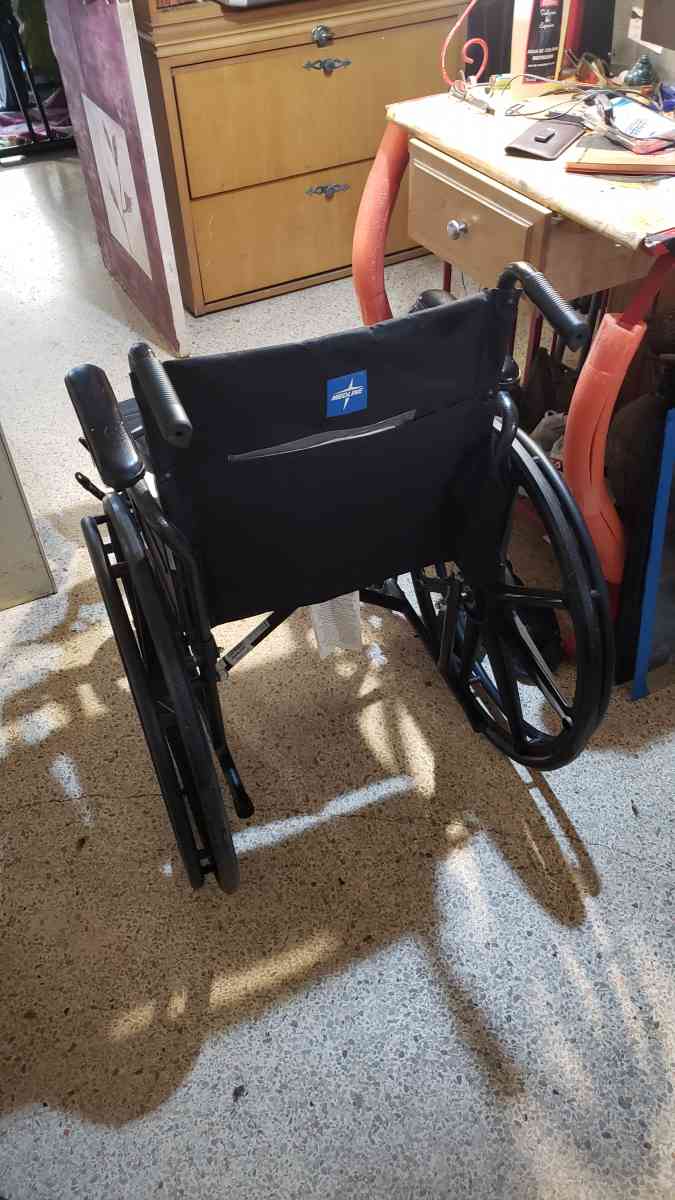 wheelchair - Miami, Florida - FleaMarketBay