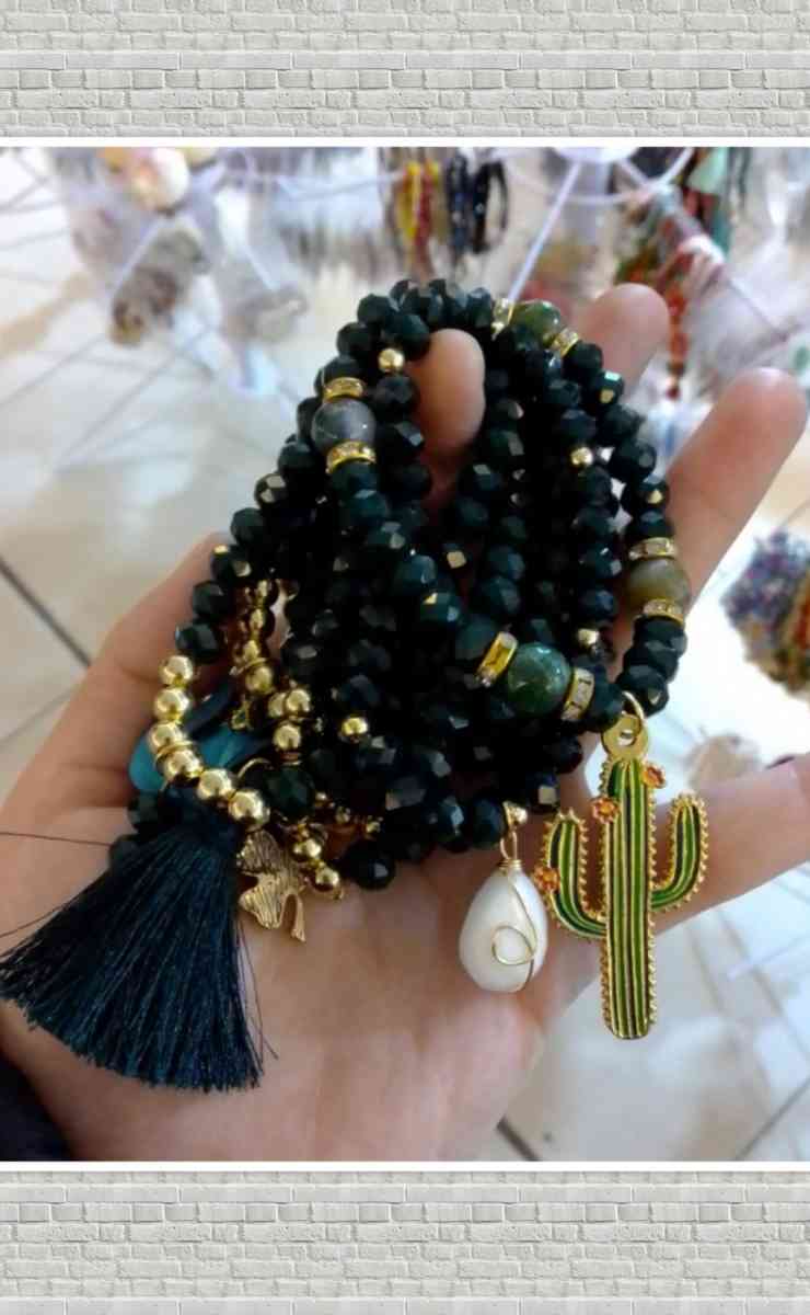 Crystal Beaded Semanario Bracelet set - Penitas, Texas