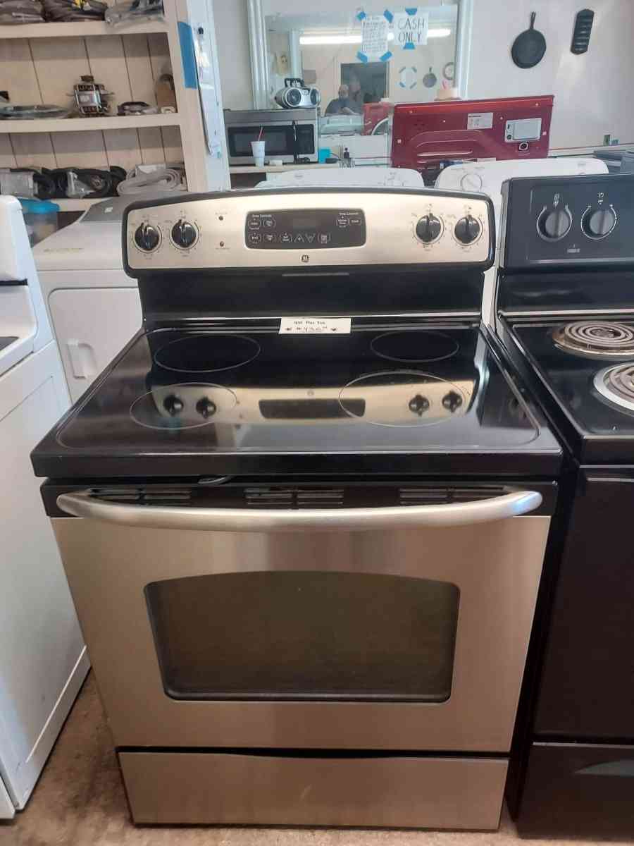 stainless steel glasstop electric stove - Decatur, Alabama