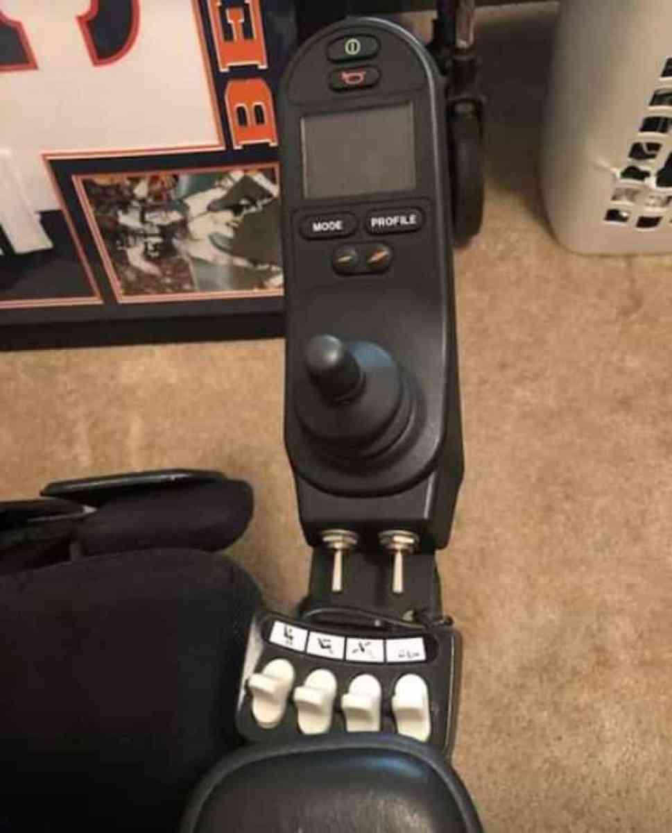 Permobil M300 Corpus - Silverdale, Washington - FleaMarketBay