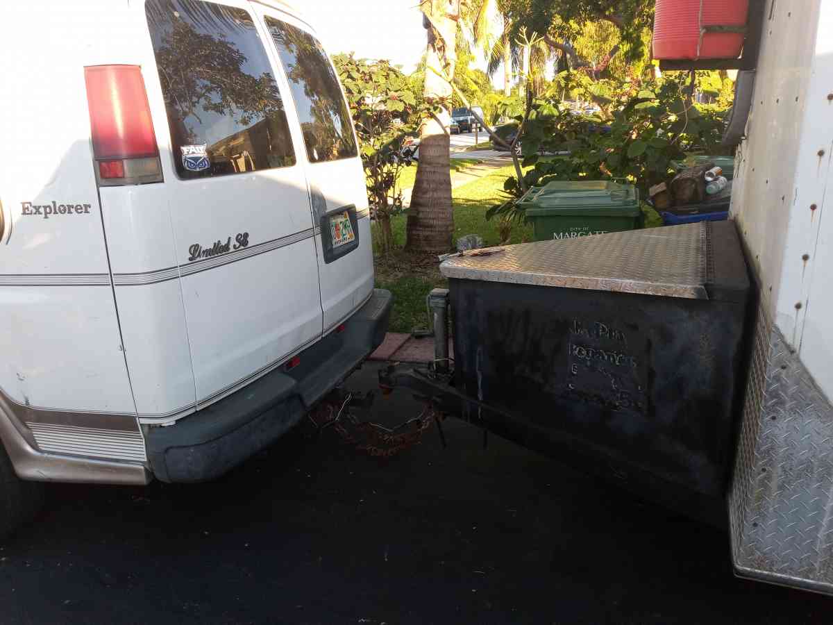 lawn equipment full set ready to work enclosed trailer - Coconut Creek, Florida - FleaMarketBay