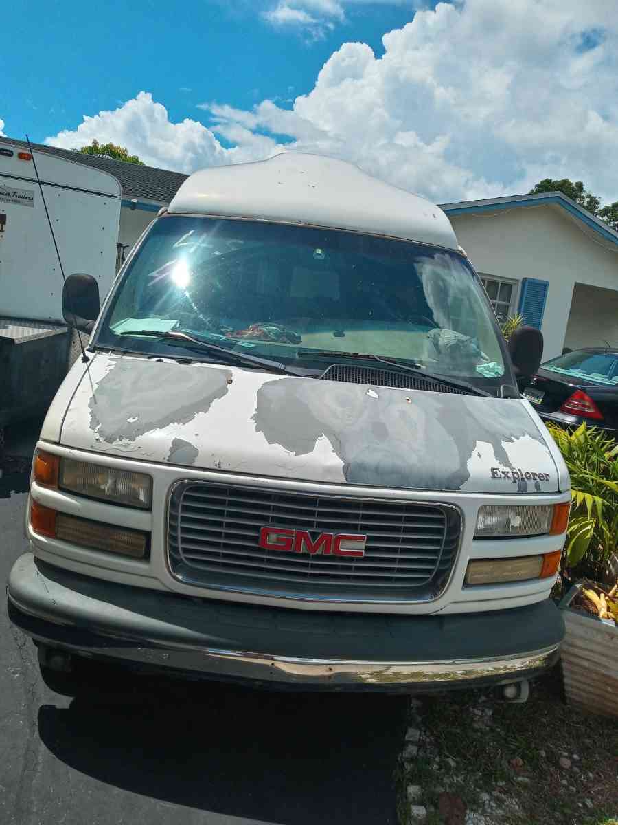 wheelchair van with ramp - Coconut Creek, Florida - FleaMarketBay