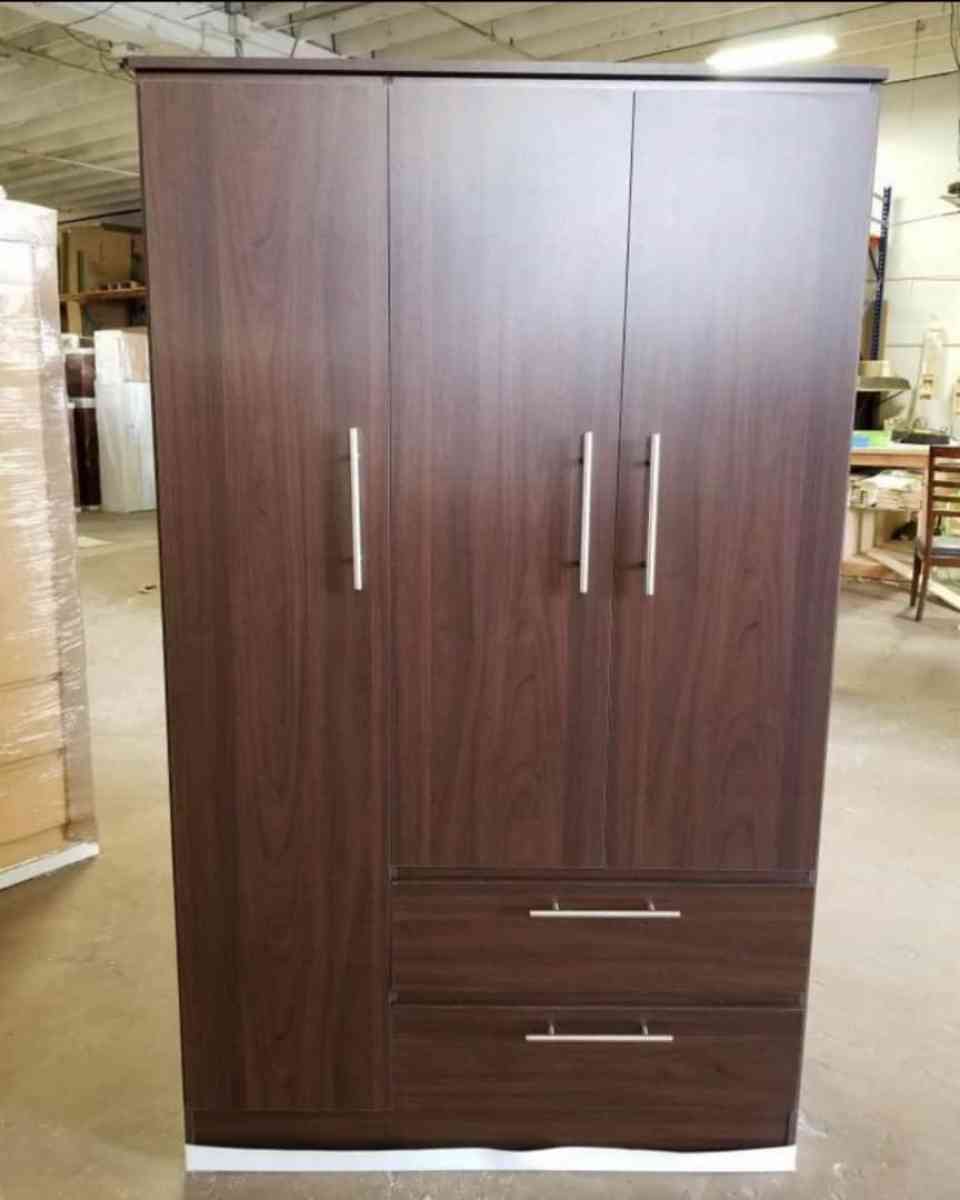 Vendo Armarios Ofrecemos financiamiento Preguntar Por Precio - Hialeah, Florida