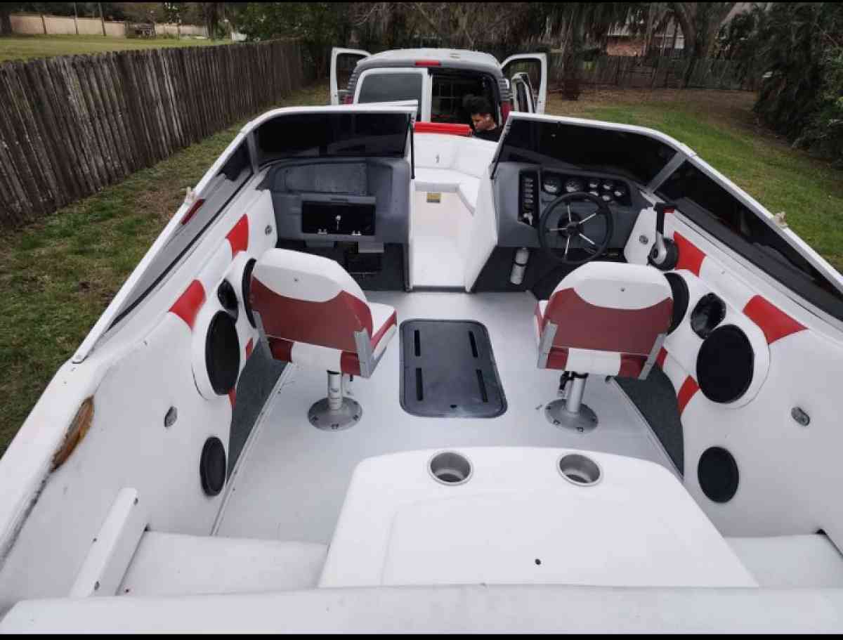 Aquatron 2001 boat - Kissimmee, Florida - FleaMarketBay