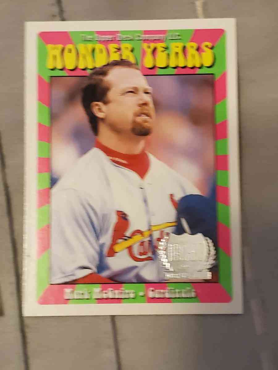 Assortment of trading cards - Lynchburg, Virginia - FleaMarketBay