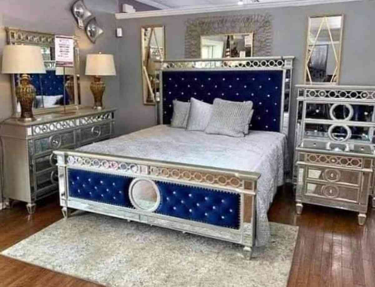 Queen size Bed - Miami, Florida - FleaMarketBay