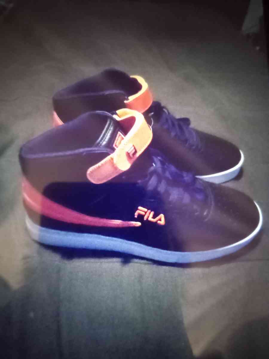 Brand New Filas Size 9 Pick Up - Houston, Texas - FleaMarketBay