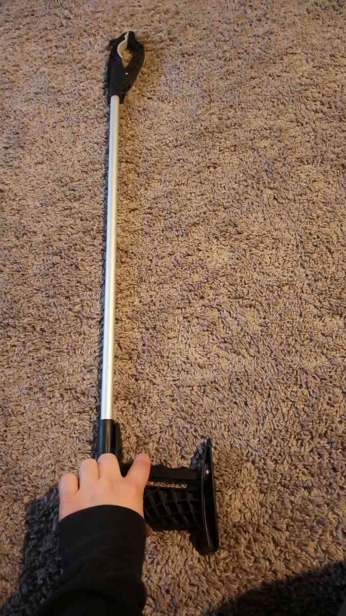 Brand New High Shelf Grabber - Kent, Washington - FleaMarketBay