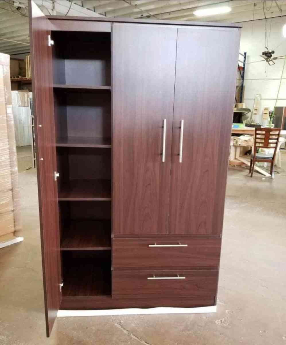 Vendo Armarios Ofrecemos financiamiento Preguntar Por Precio - Hialeah, Florida - FleaMarketBay