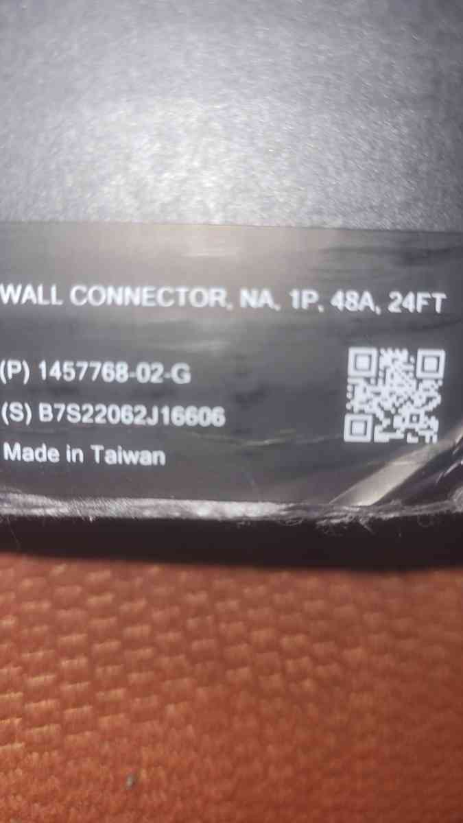 Tesla wall connector - Saint Louis, Missouri - FleaMarketBay