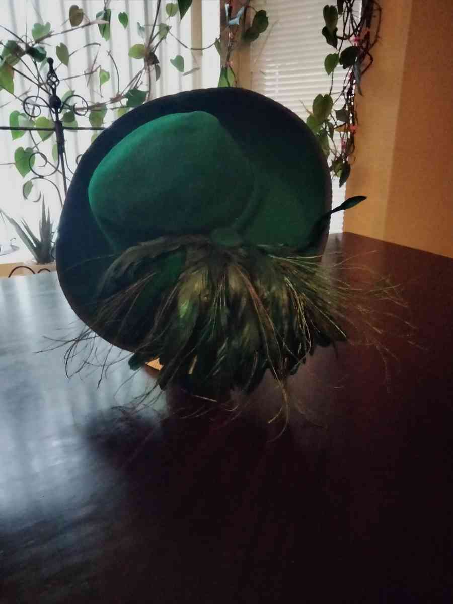 Women Wide Rim Hats - Tacoma, Washington - FleaMarketBay