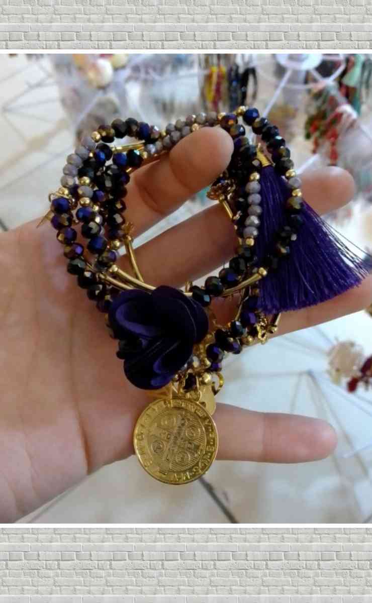 Crystal Beaded Semanario Bracelet set - Penitas, Texas