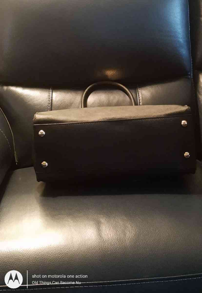 Michael Kors  Black Purse - Chicago Heights, Illinois - FleaMarketBay