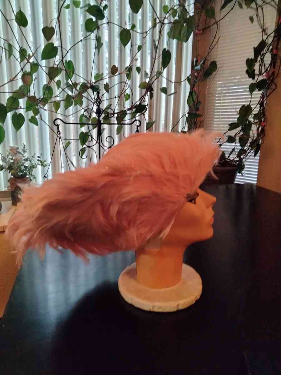 Womens Wide Brim Hats - Tacoma, Washington - FleaMarketBay