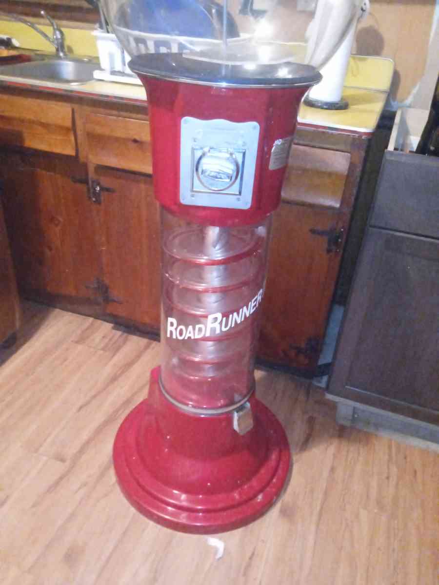 big gum ball machine - Louisville, Kentucky