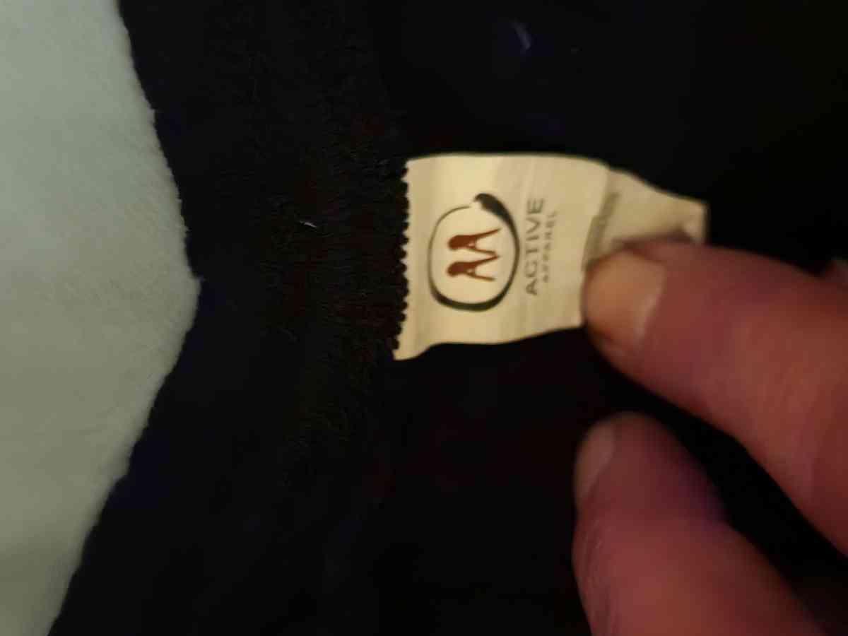 womans shirt - Gary, Indiana - FleaMarketBay