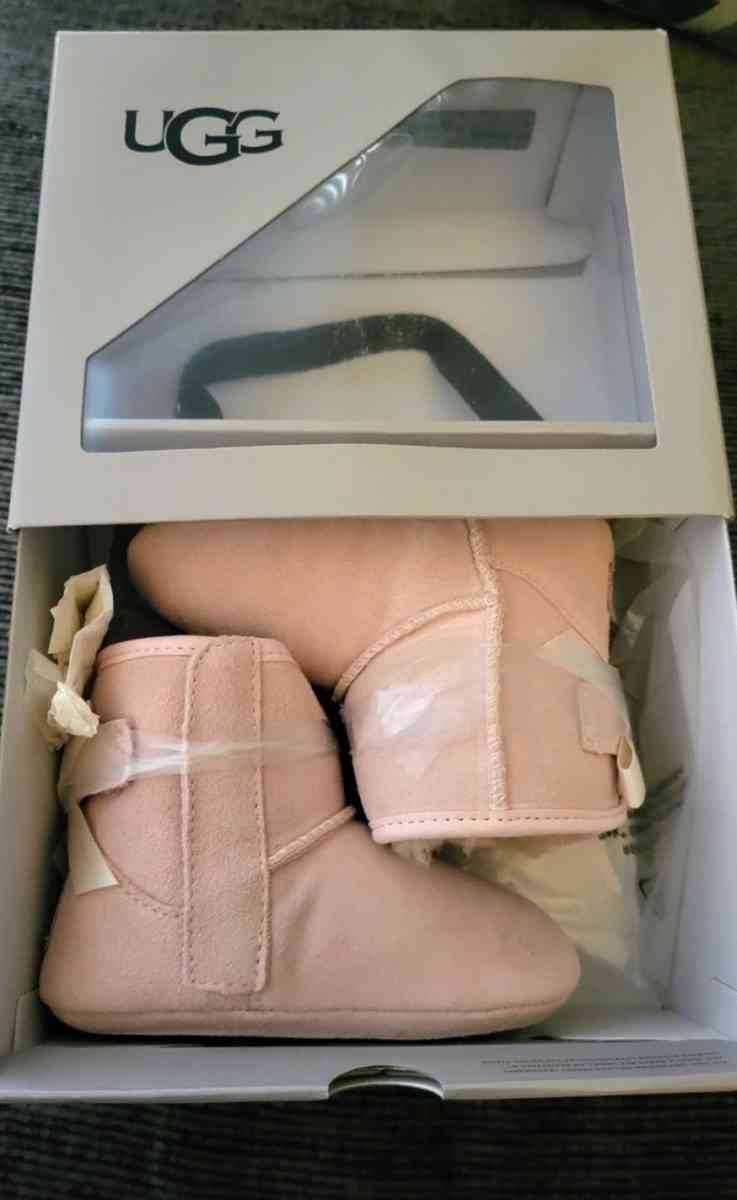 Toddler Girl Ugg Boots - Gastonia, North Carolina