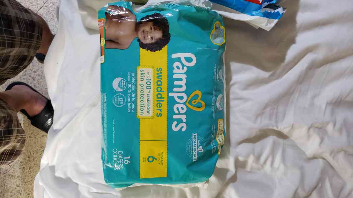 pampers - Miami, Florida - FleaMarketBay