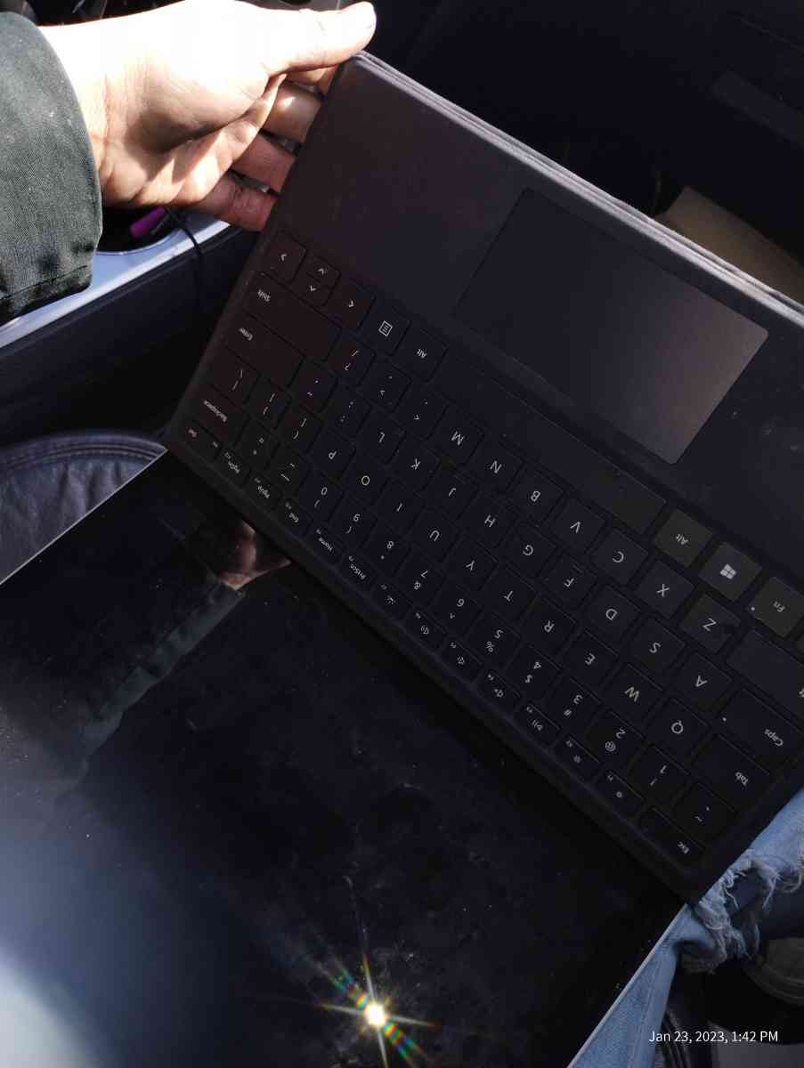 Surface Pro 7 - Aurora, Colorado - FleaMarketBay