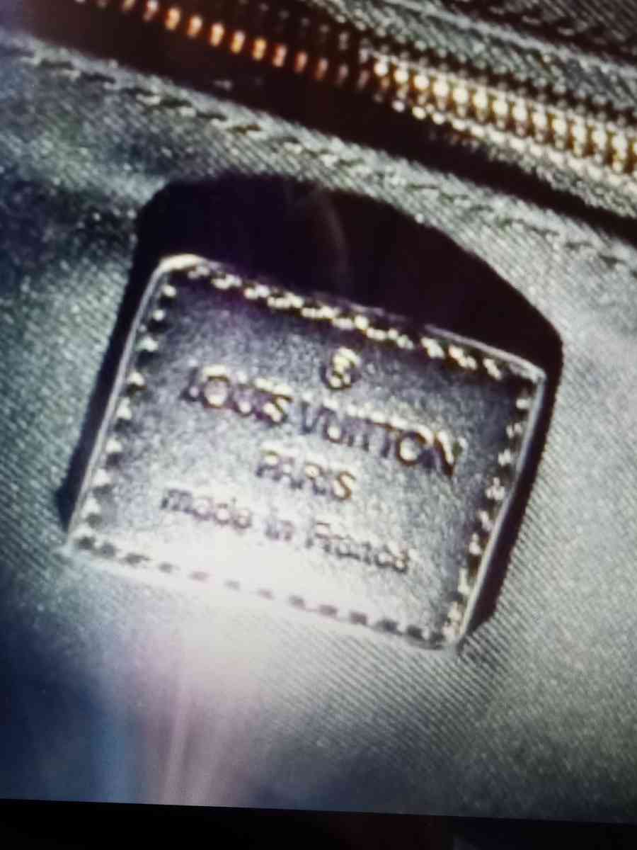 Brand New Louis Vuitton Monogram MESSENGER PM VOYAGER - Houston, Texas - FleaMarketBay