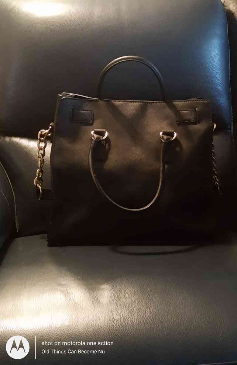 Michael Kors  Black Purse - Chicago Heights, Illinois - FleaMarketBay