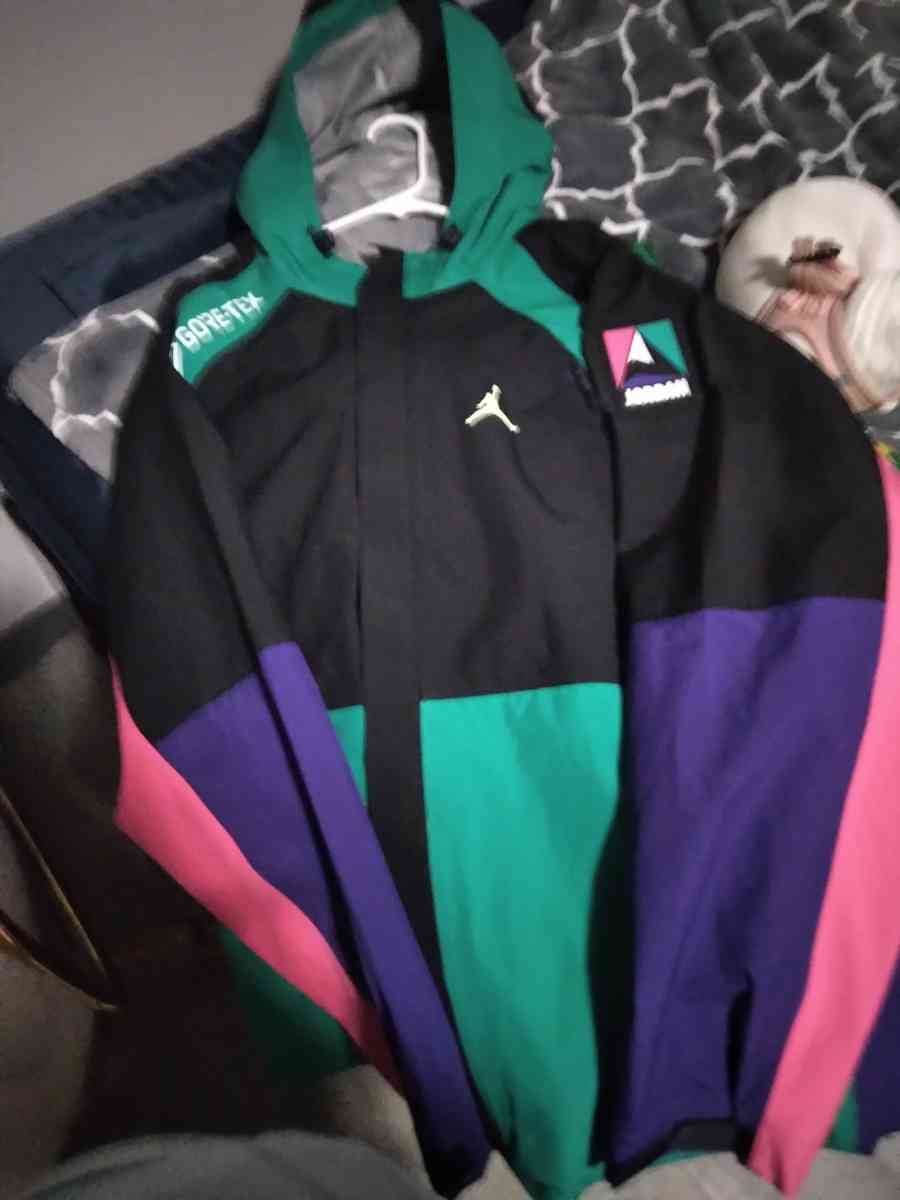 Jordan rain jacket new - Salem, Oregon