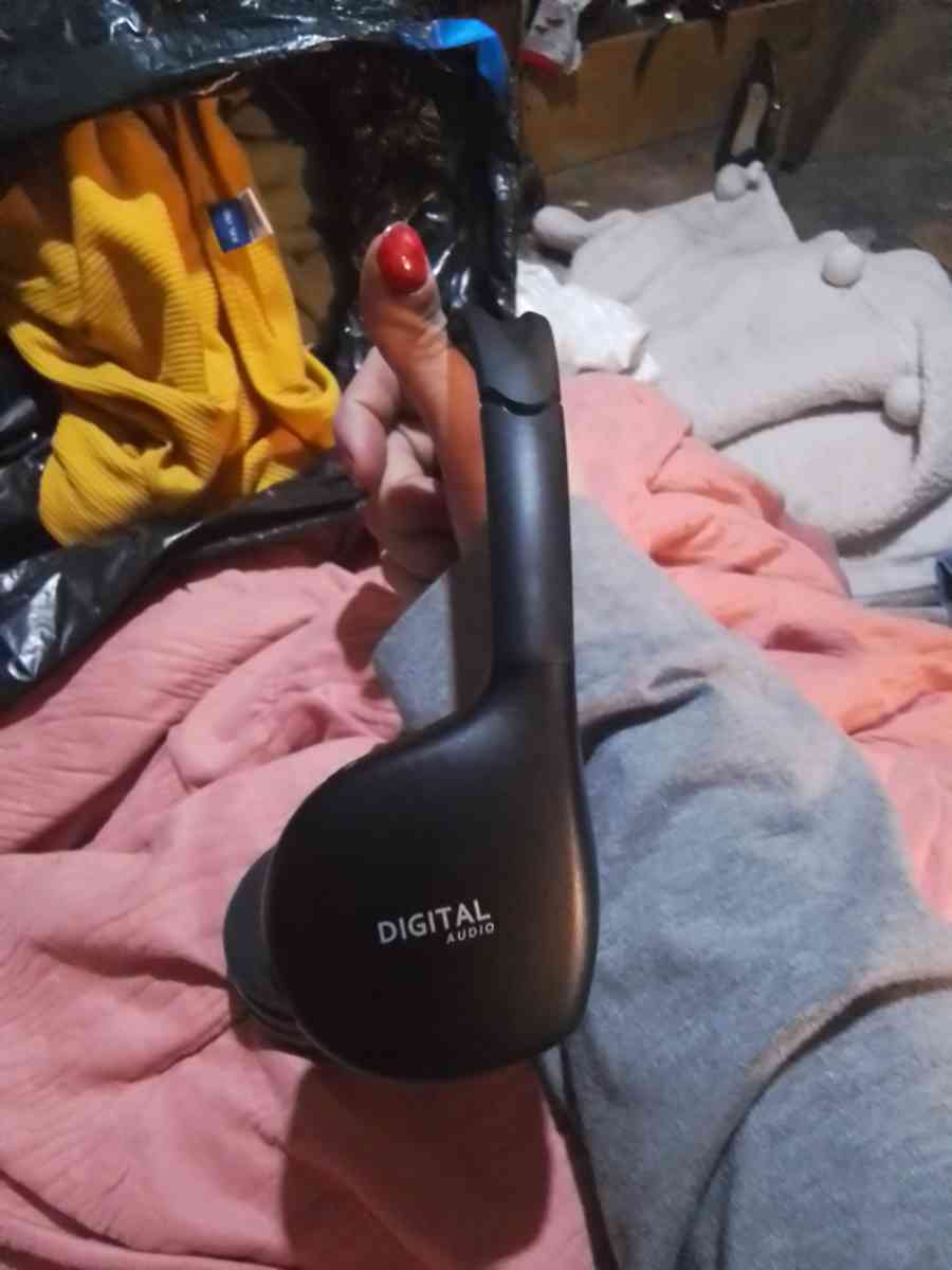 digital audio head phones - Louisville, Kentucky - FleaMarketBay