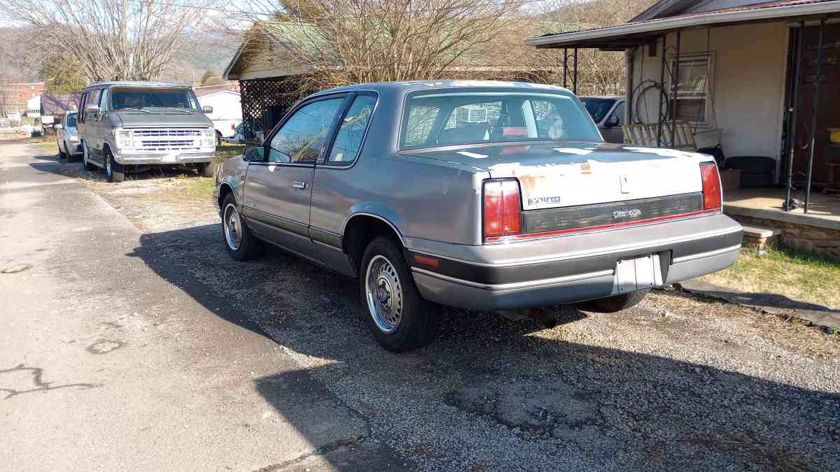 1990 Oldsmobile cutlass Calais S - Unicoi, Tennessee - FleaMarketBay
