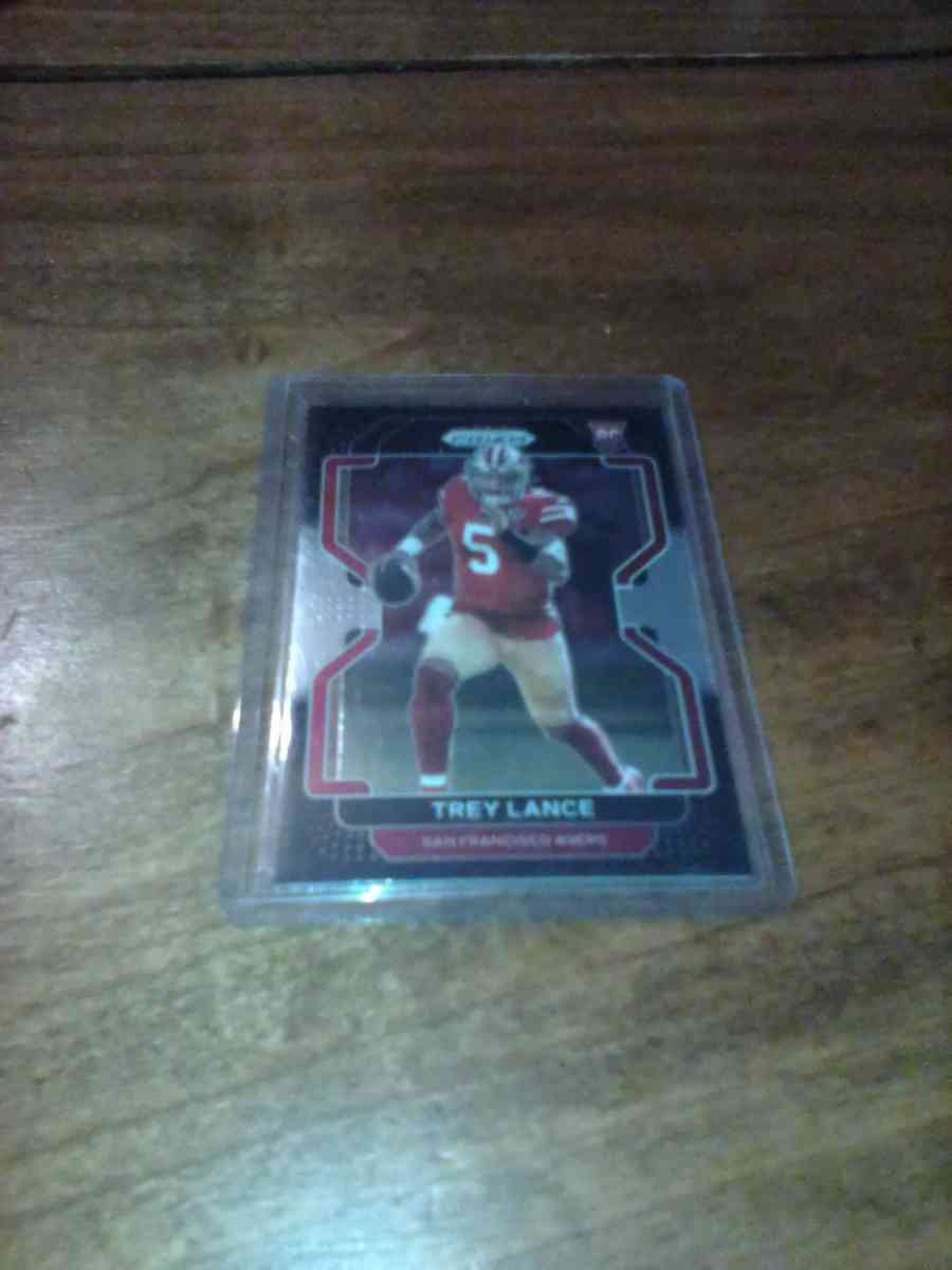 500 Football Card Lot 12 Autographs and 40 high value insert - Erie, Pennsylvania - FleaMarketBay