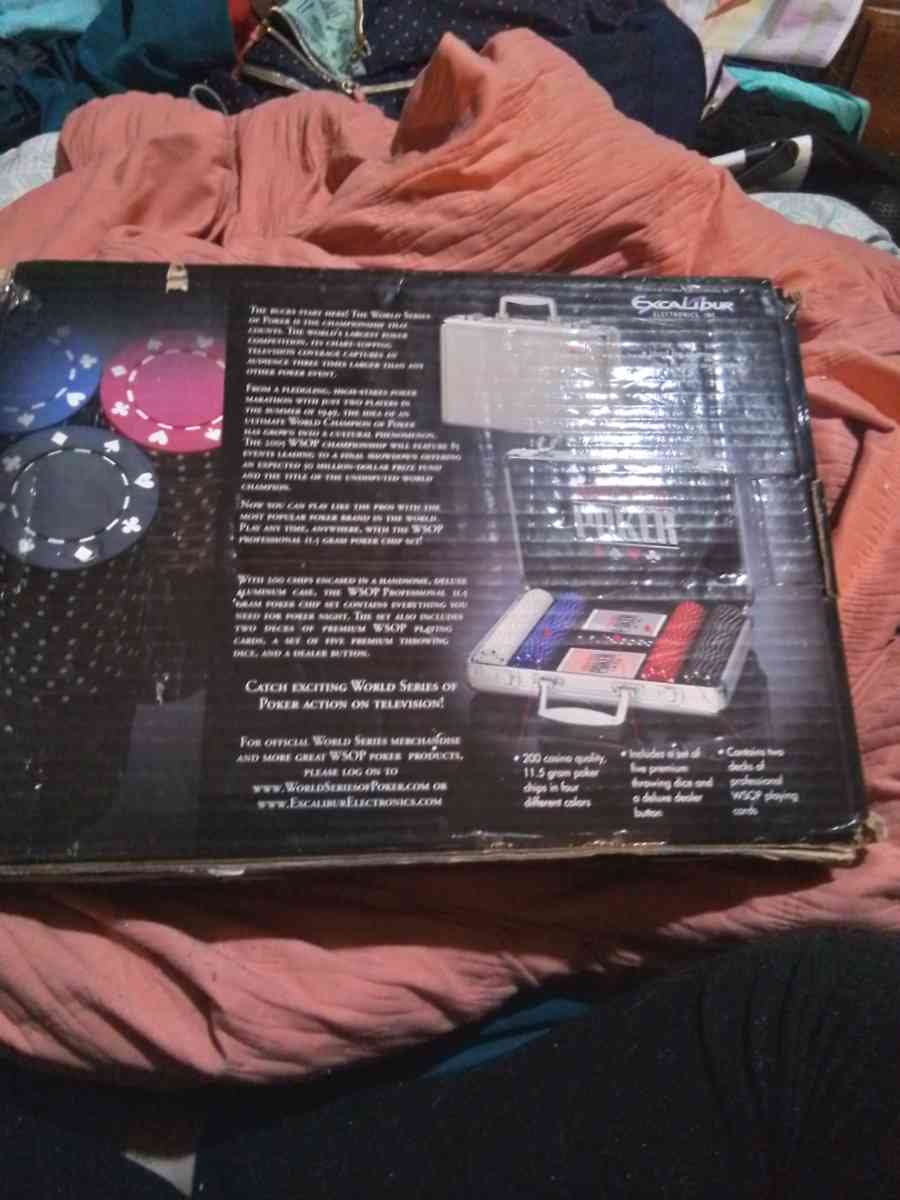 professional 200 11 5 gram poker chip set - Louisville, Kentucky - FleaMarketBay