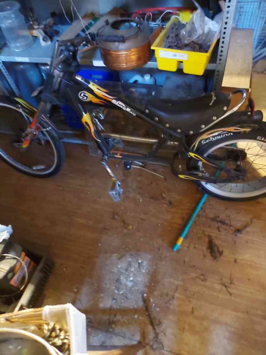 Schwinn chopper - Frankfort, Indiana