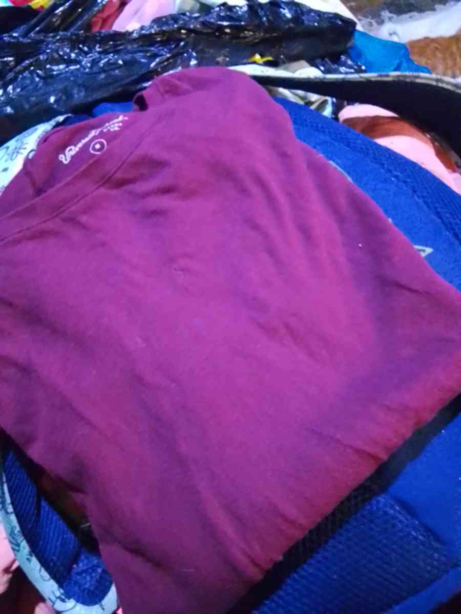 maroon thin long sleeve