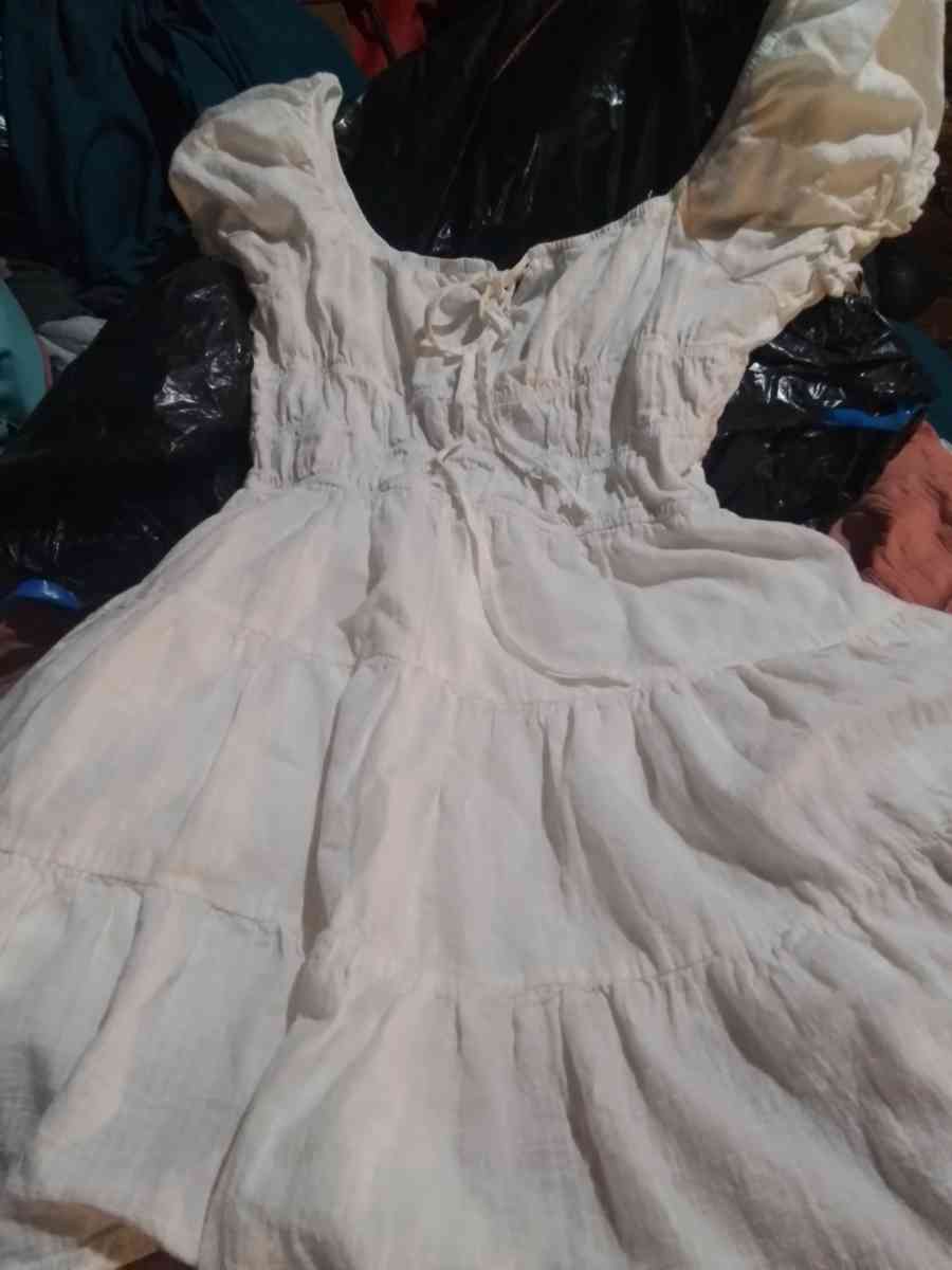 woman dress - Louisville, Kentucky