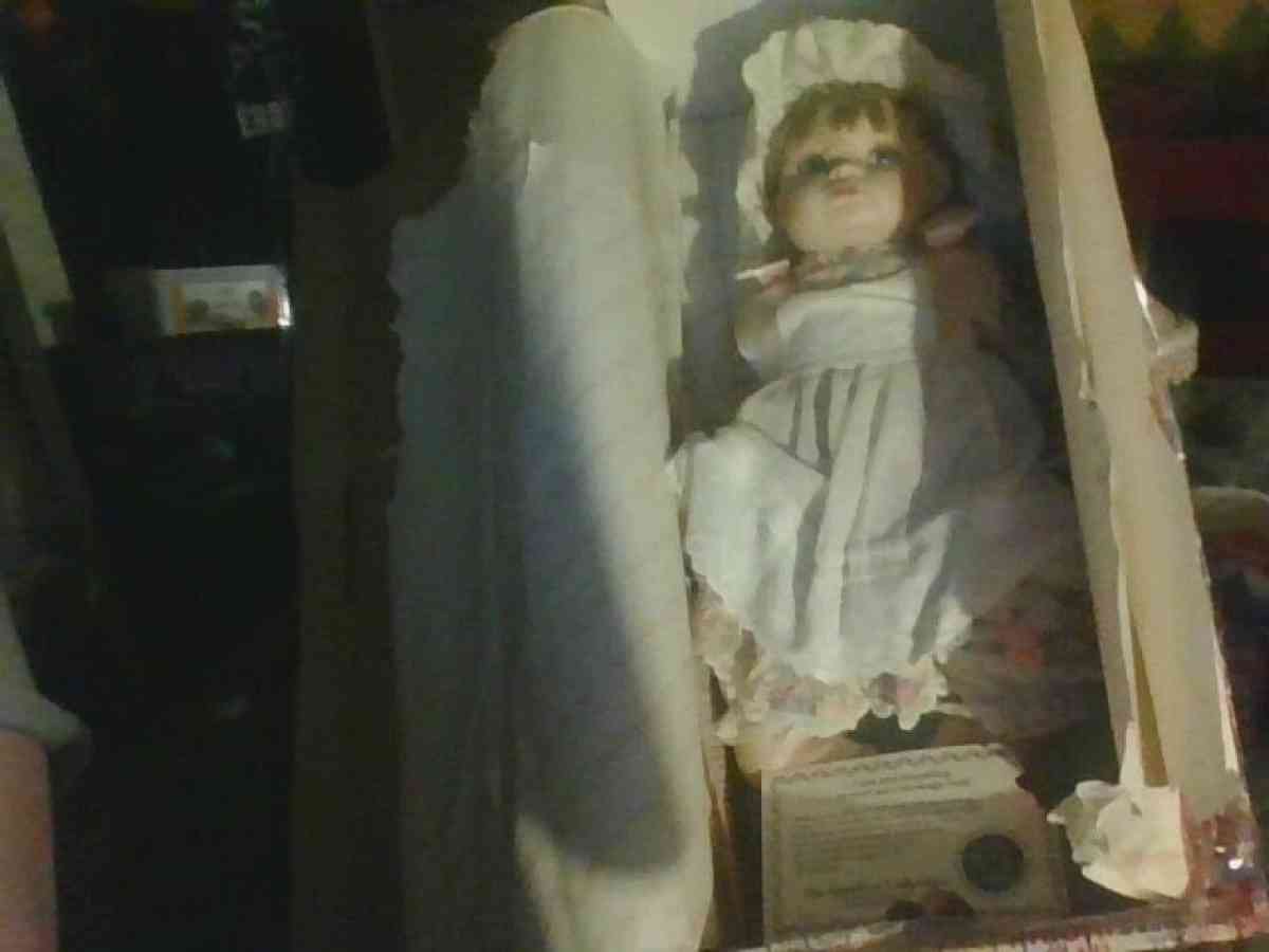 PORCELAIN BABY jESSICA - Alliance, Ohio - FleaMarketBay