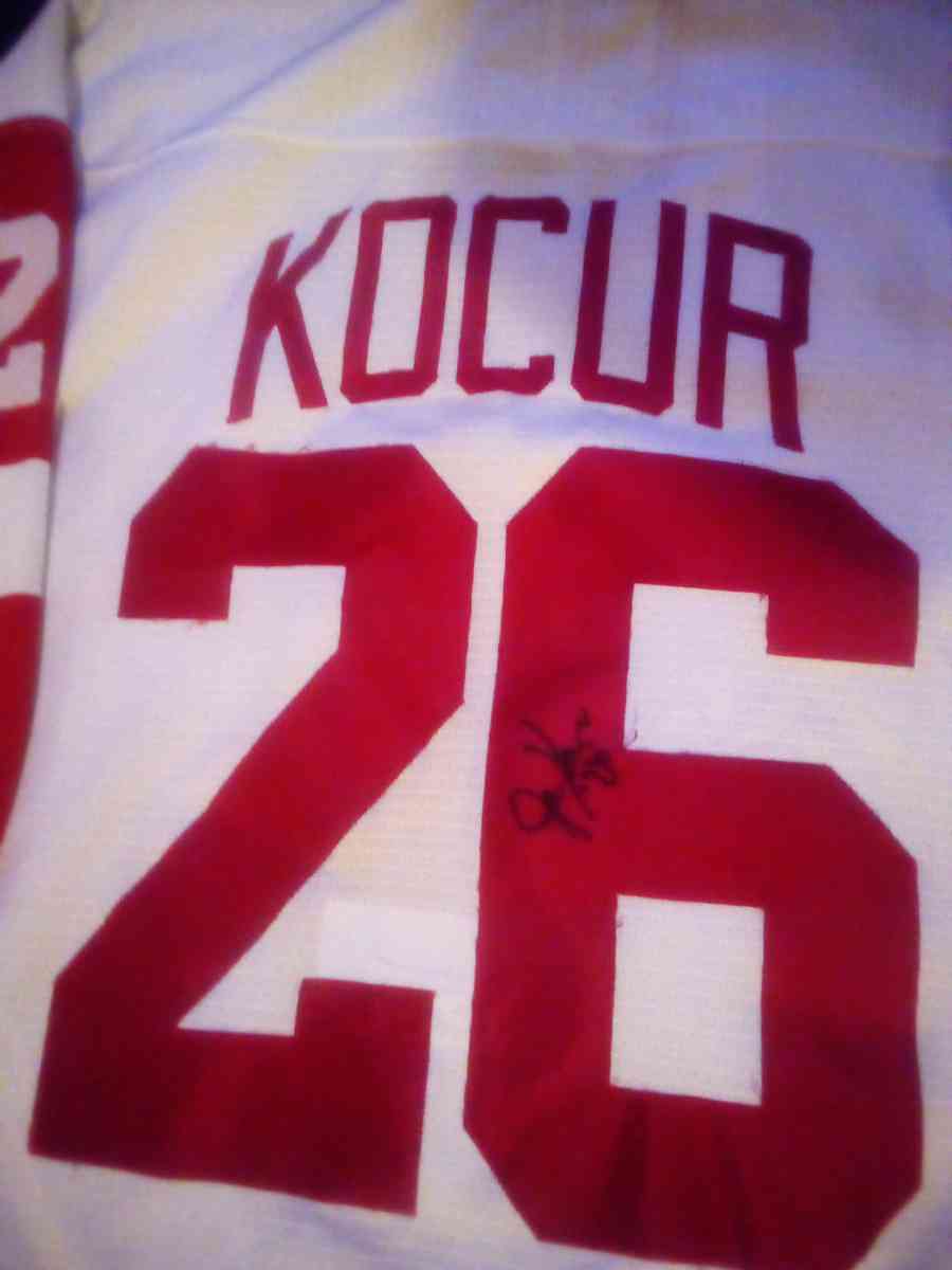 Detroit redwings signed jersey - Trenton, Michigan - FleaMarketBay