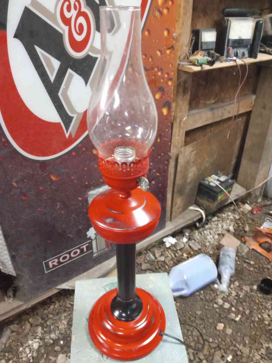 antique lamp - Pelzer, South Carolina