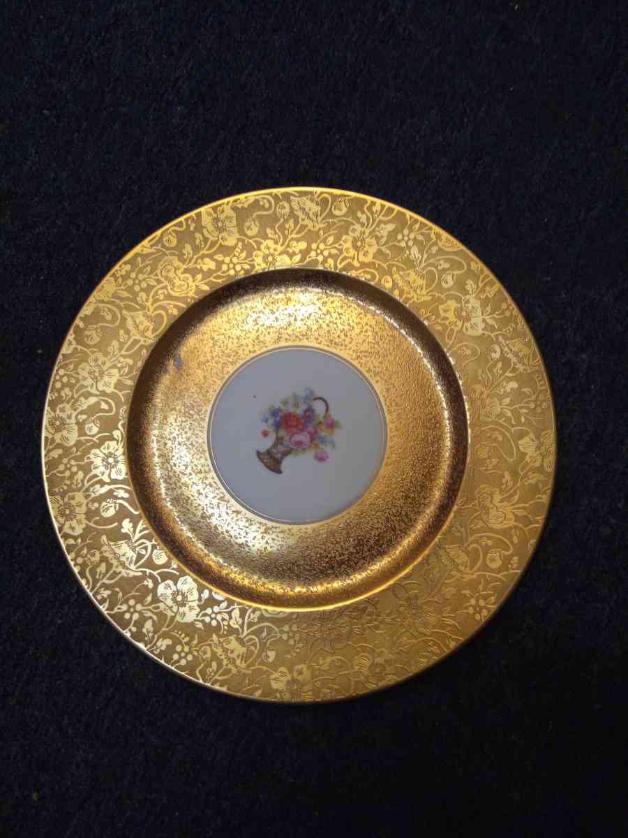7 GOLD ANTIQUE CHINA PLATES - West Union, Ohio
